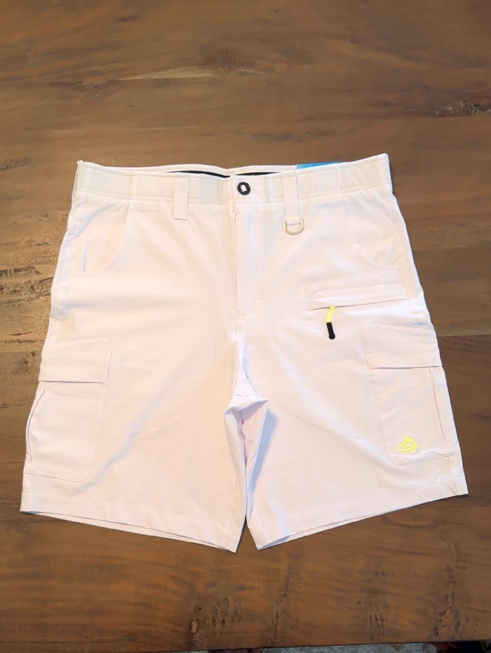 Loco Skailz White Performance Fishing Hybrid Cargo Shorts Men’s Size 36 NWT